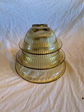 2/160$ Vintage Amber Glass Mixing Bowls Set